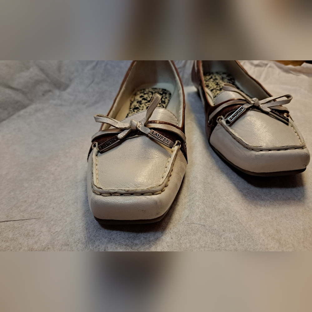 Ralph Lauren Women's Leather Loafers - Cream and Brown Size 9 Medium - Picture 4 of 15